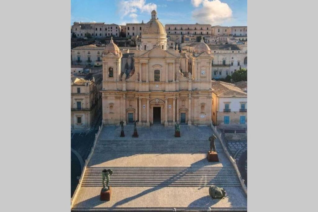 Villa Piccola Casetta In Pieno Centro Noto Exterior foto